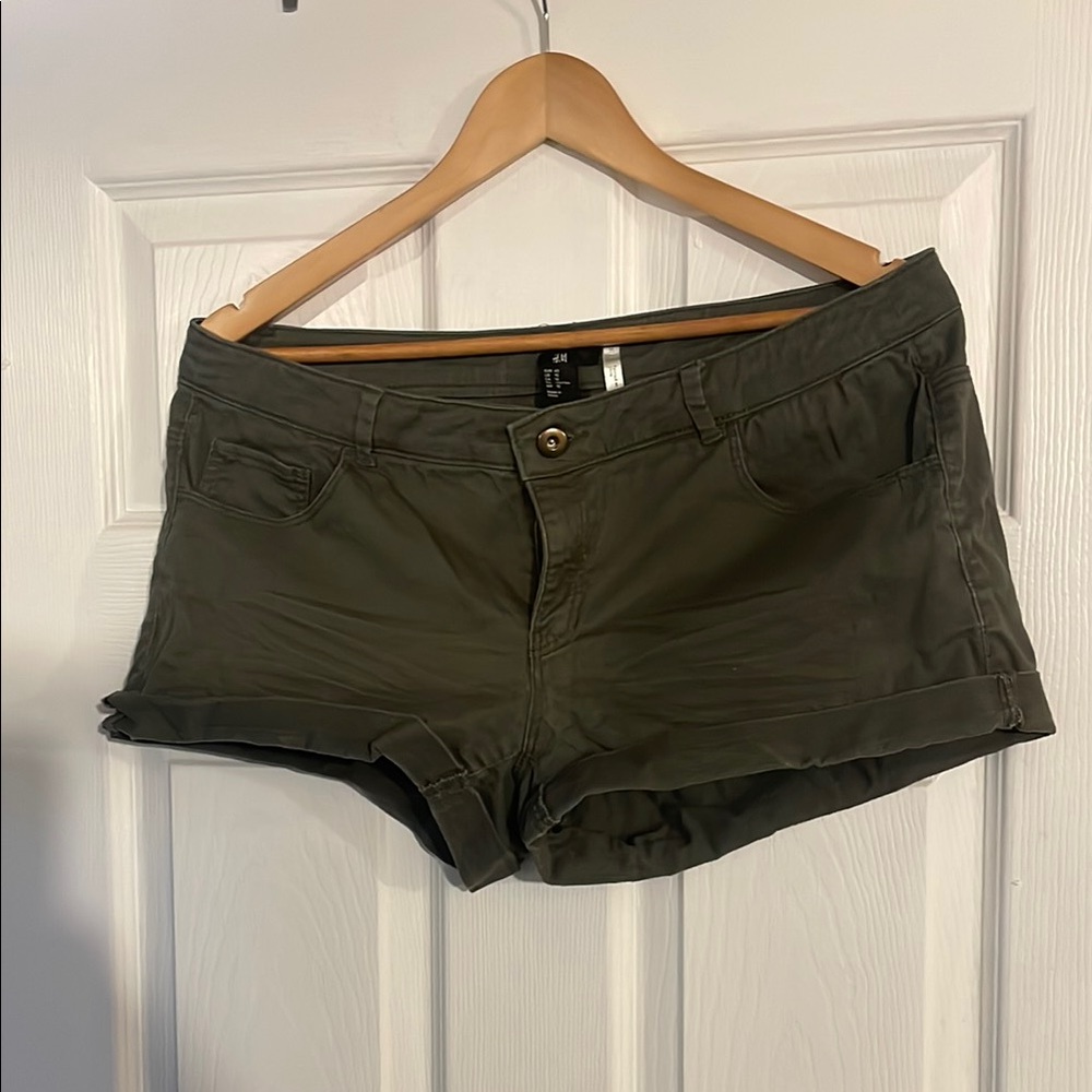 H&M Women's Olive Green Shorts